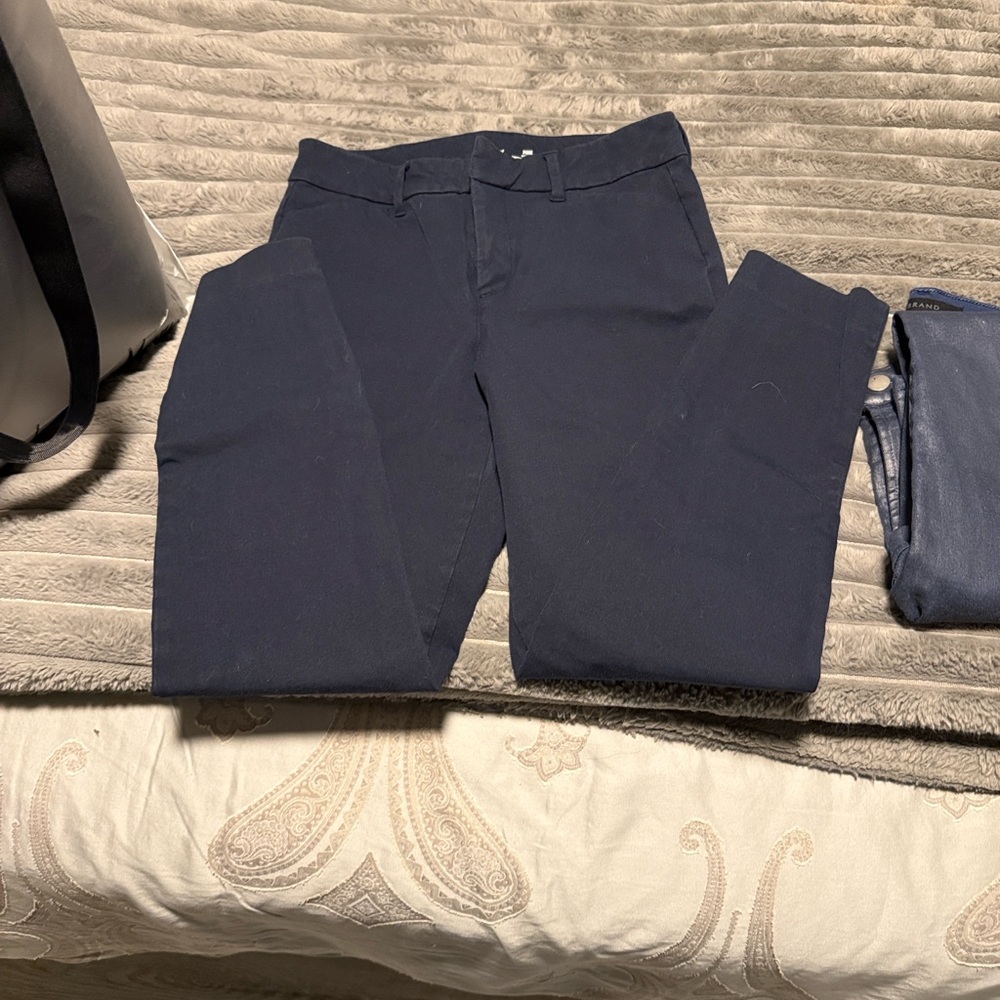 Old Navy Pixie High Rise Pants in navy blue - Picture 3 of 3